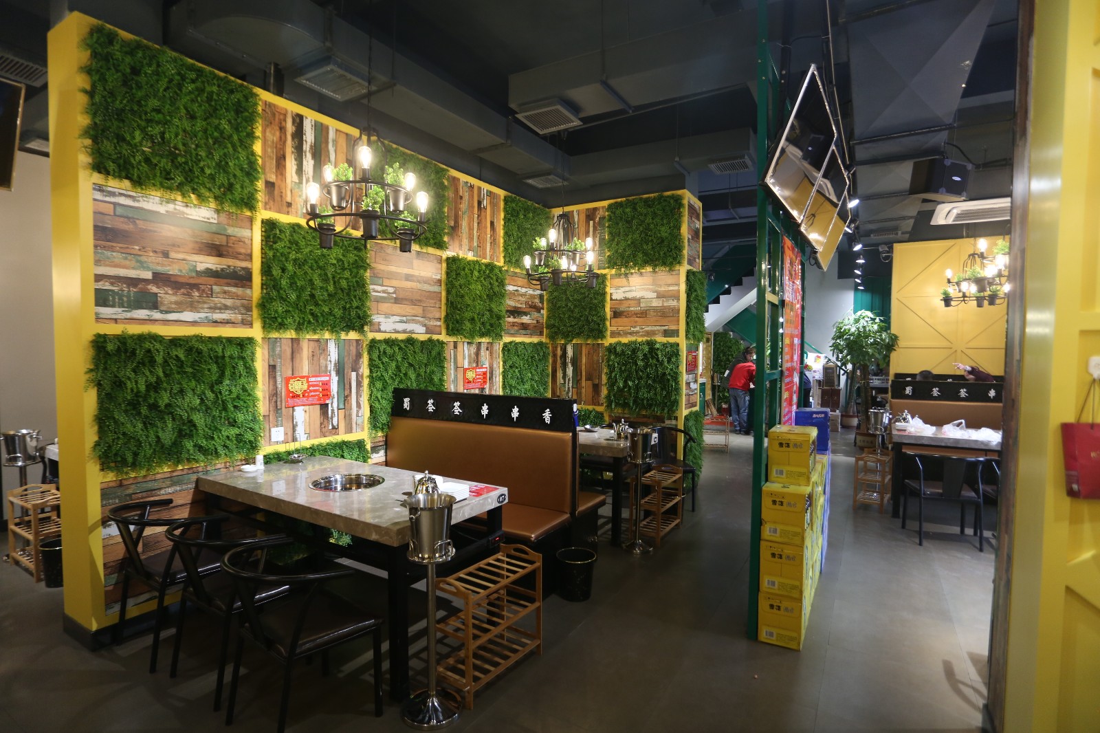 串串香连锁店这样装，让你不后悔！