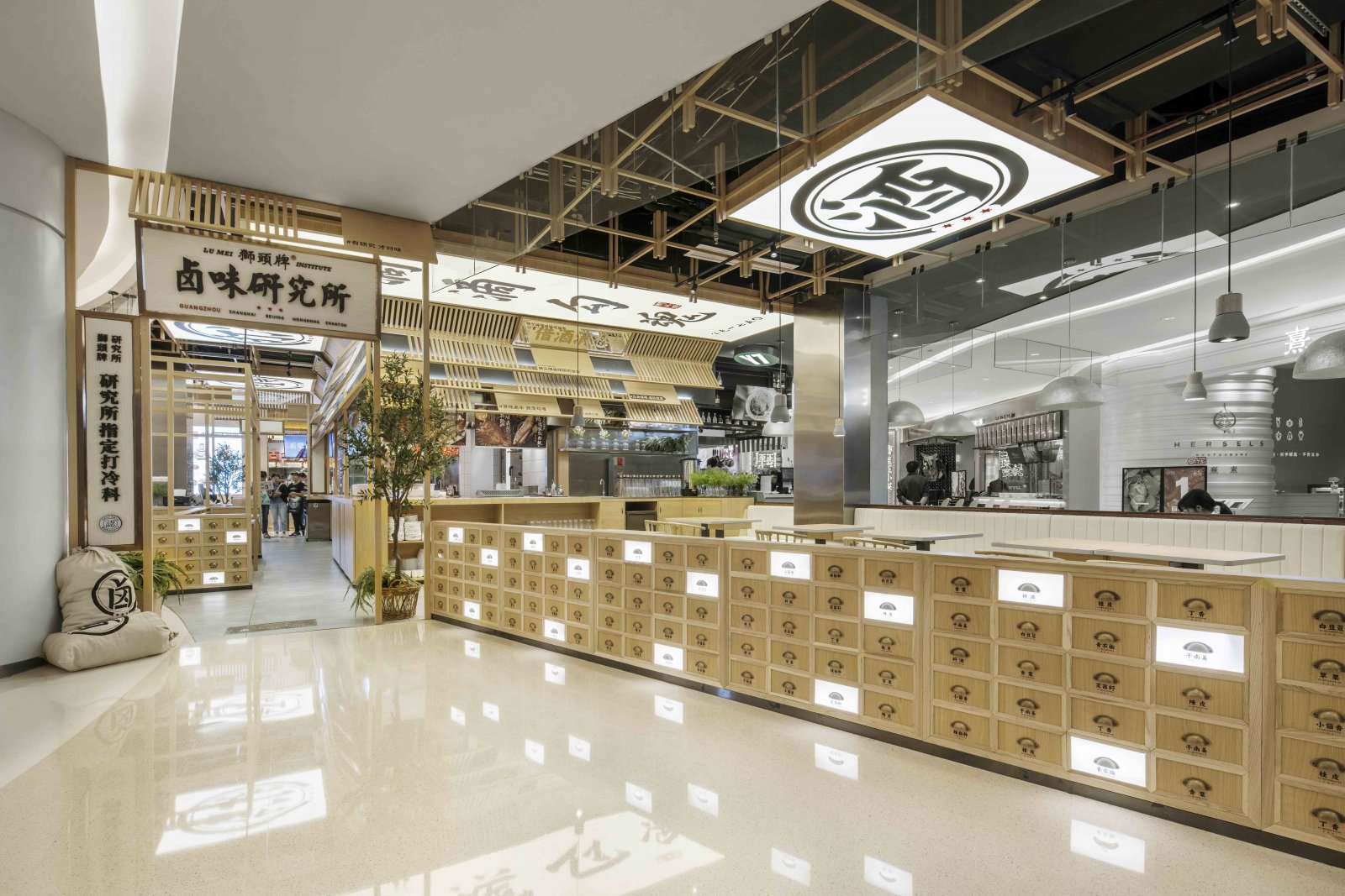 卤味店怎么装修？