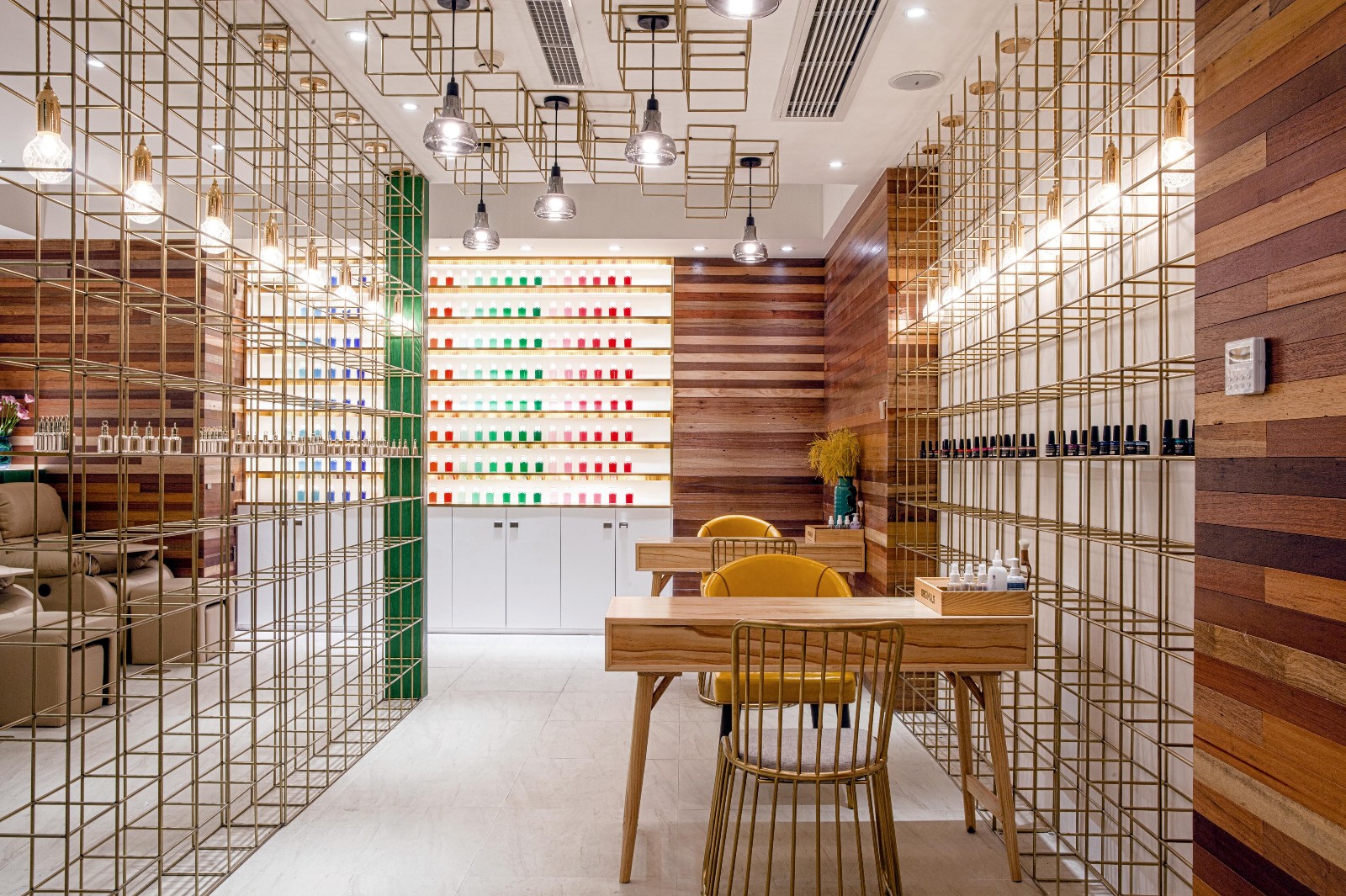 美甲店如何装修？