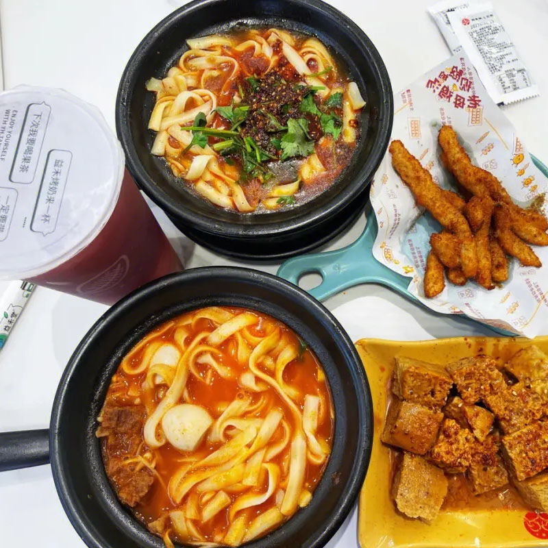 令无数吃货们着迷的——姐弟俩土豆粉